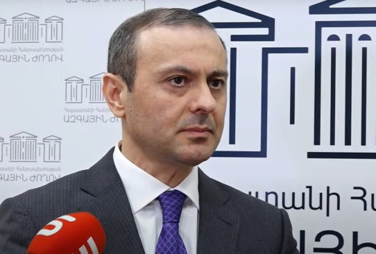 Armen Qriqoryan Berlində Cənubi Qafqazı müzakirə etdi