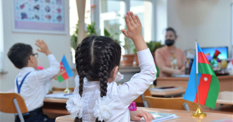 Payız tətilinin uzanması müəllim və şagirdlərə necə təsir edir? - RƏY