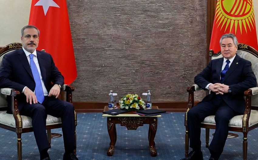 Hakan Fidan həmkarı ilə TDT toplantısını müzakirə etdi