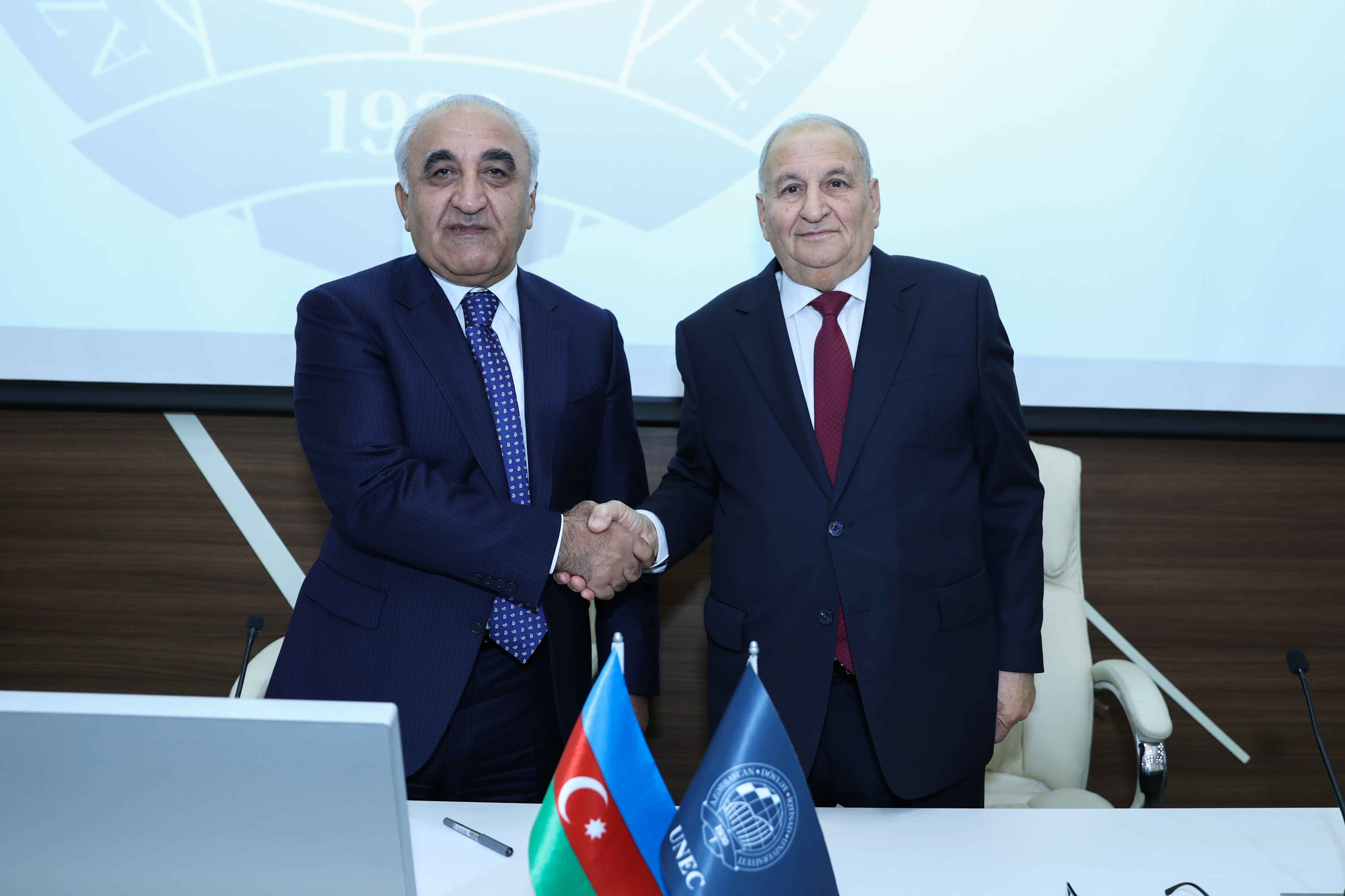 UNEC-də Səadət Qəndilova və Arif Şəkərəliyevin yubiley tədbiri keçirilib