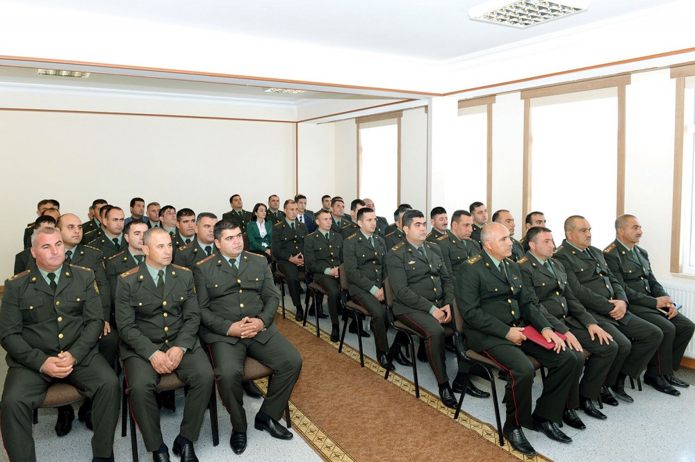 Ədliyyədə rütbəli işçilərin maaşı dəyişəcək