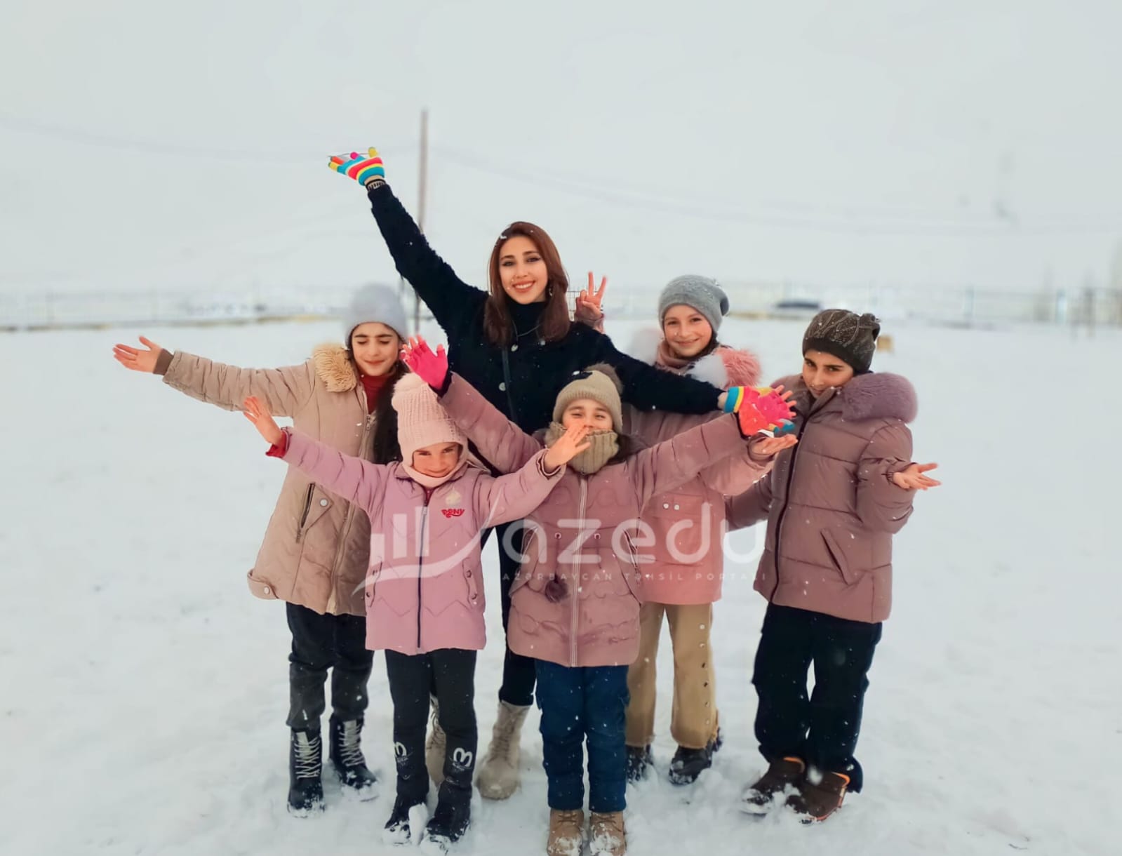 İnternat məktəbinin məzunu müəllim olaraq döndü: "Çətinliklər arzularıma əngəl olmadı"