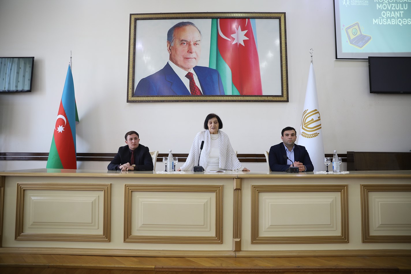 Tələbələr qrant müsabiqəsi barədə maarifləndirilib