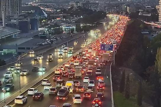 Hazırda tıxac olan yolların SİYAHISI