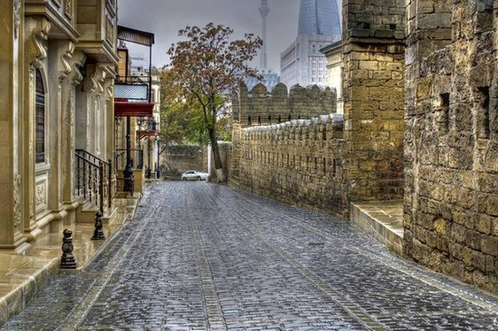 İçərişəhər azadlığına qovuşdu - SORĞU