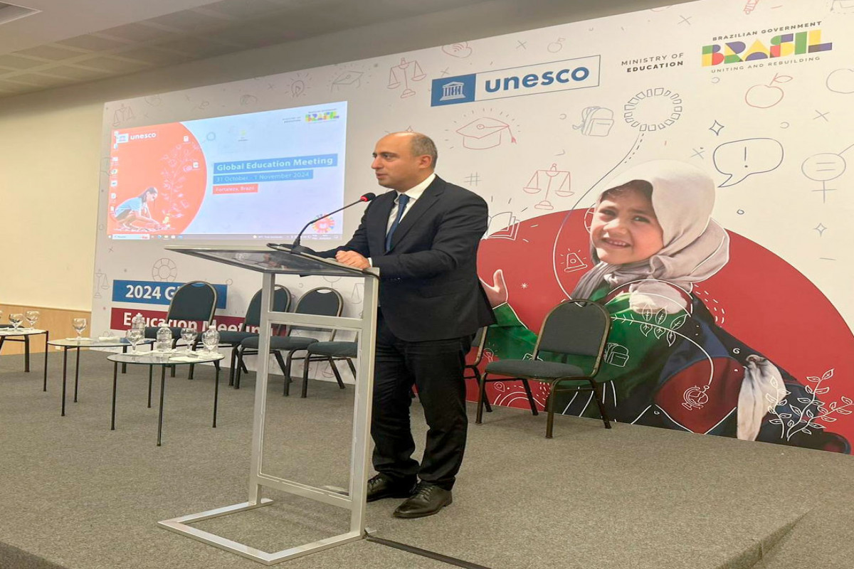 Nazir UNESCO-nun Qlobal Təhsil Görüşündə çıxış etdi
