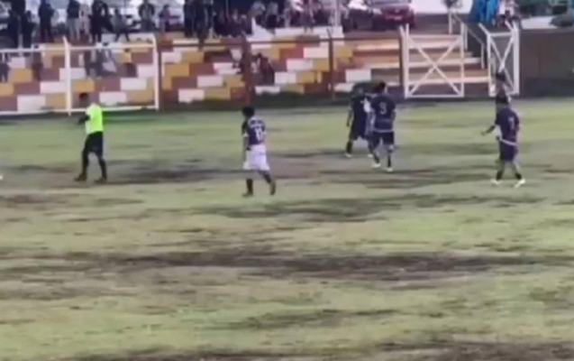 Futbolçunu ildırım vurub öldürdü - Anbaan görüntülər