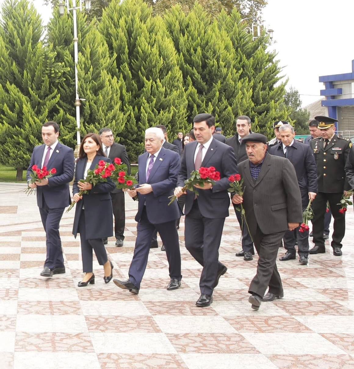 Deputatlar Xaçmazda Zəfər günü tədbirində