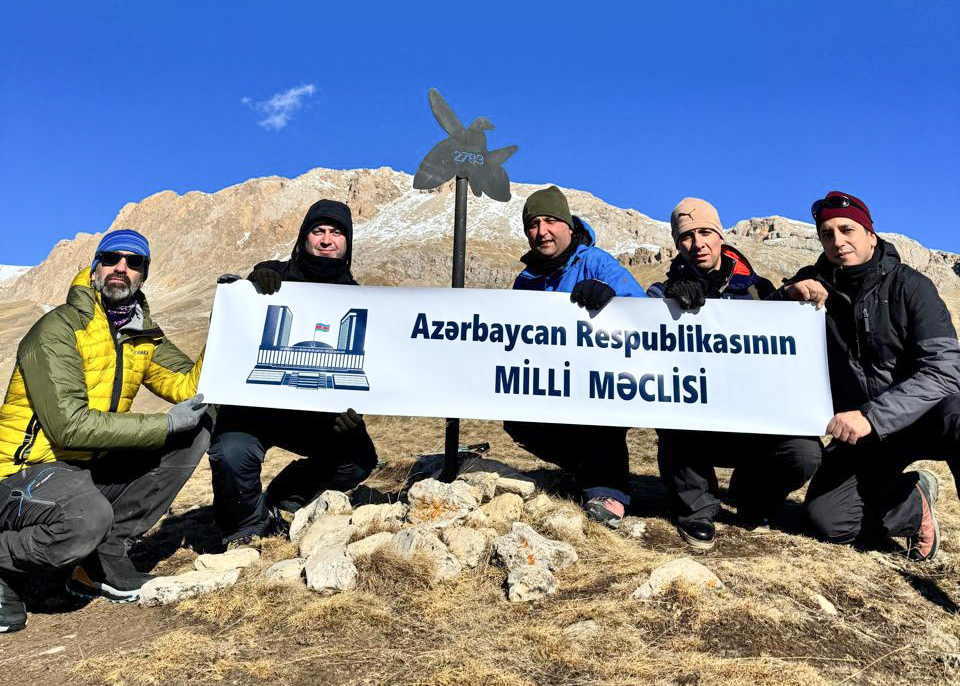 Komitə sədrləri “Xarıbülbül zirvəsi”ndə - FOTO