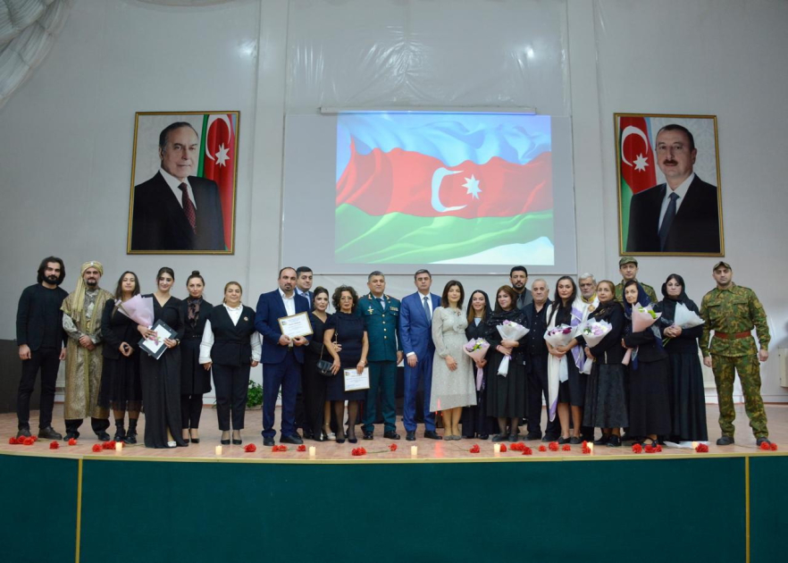 Bakı Bələdiyyə Teatrı DSX-nın Sahil Mühafizəsində tamaşa təqdim edib