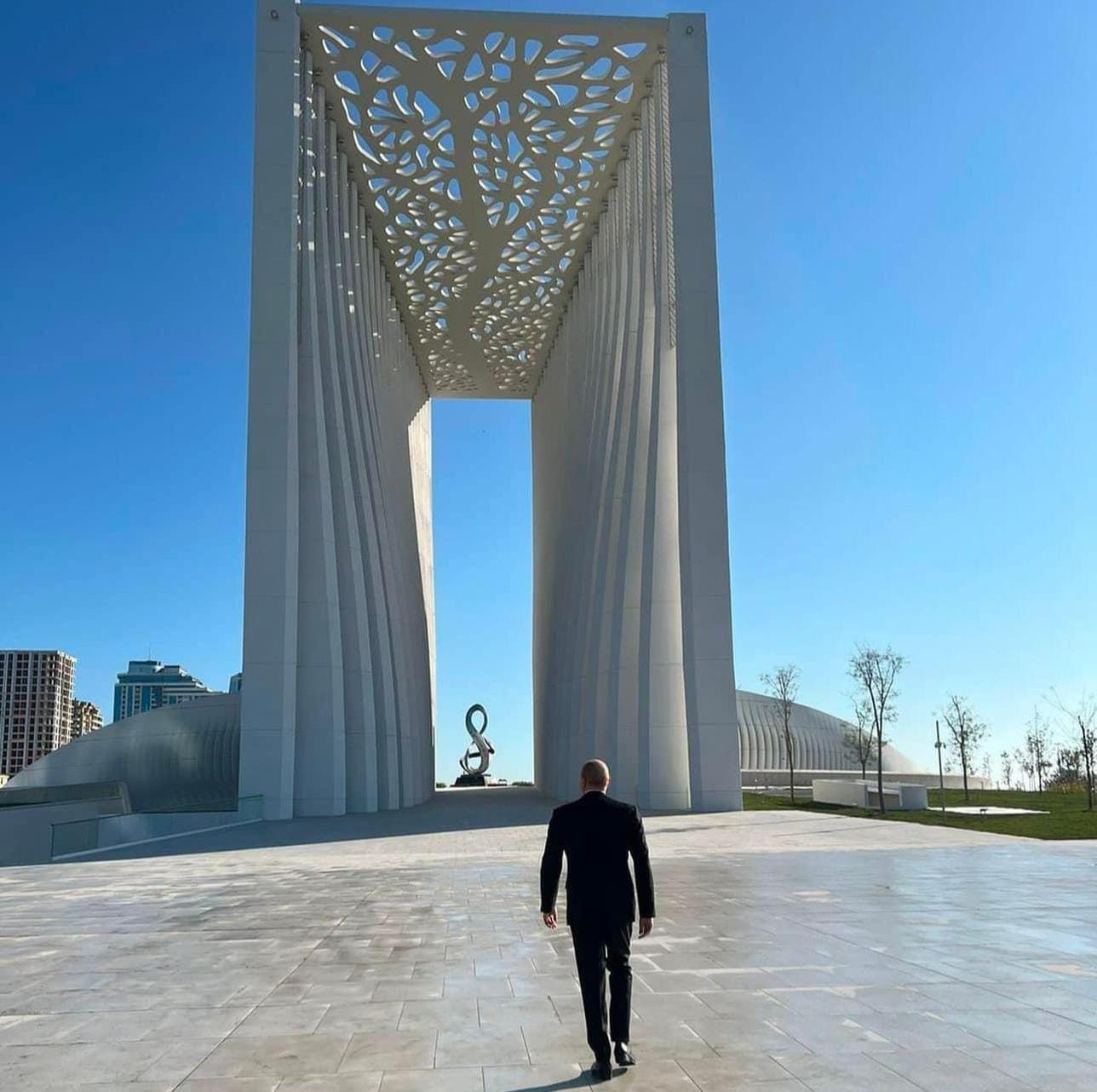 O, bu yol ilə 21 ildir...