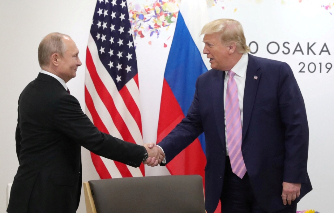 Trampla Putin arasında telefon DANIŞIĞI