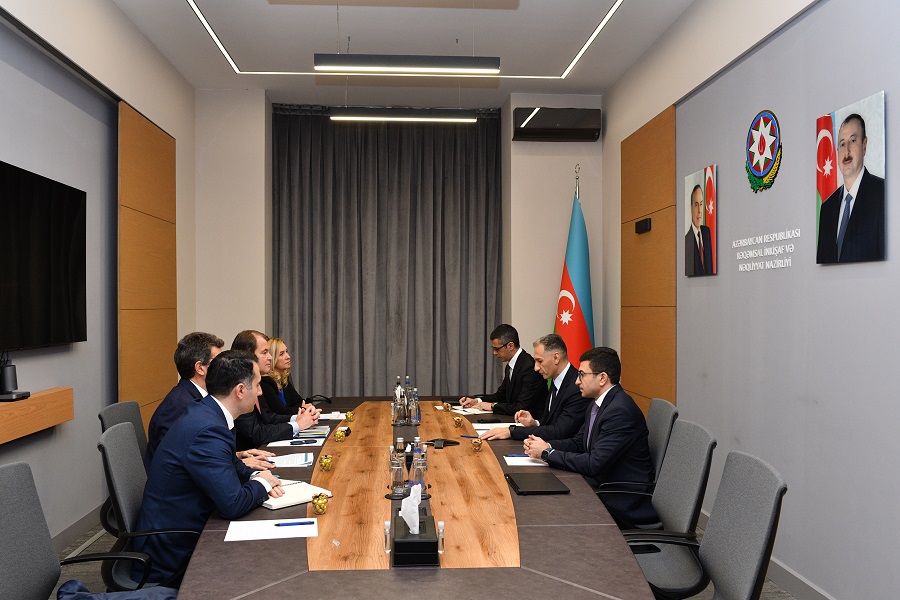 Nazir Avropa Yenidənqurma və İnkişaf Bankının birinci vitse-prezidenti ilə görüşüb