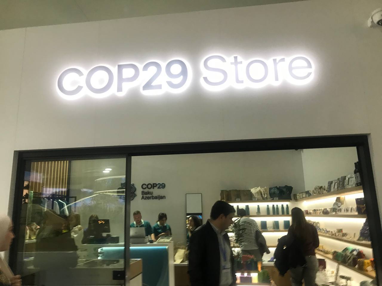 ”COP29 store”də nələr satılır?