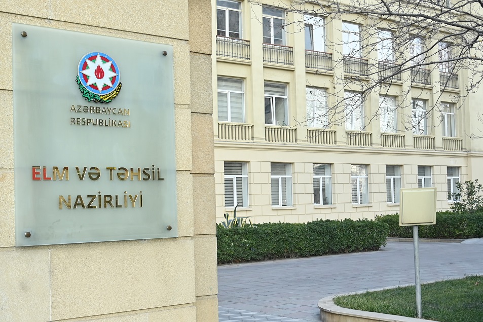 Çağrı Mərkəzinin fəaliyyət saatlarında dəyişiklik