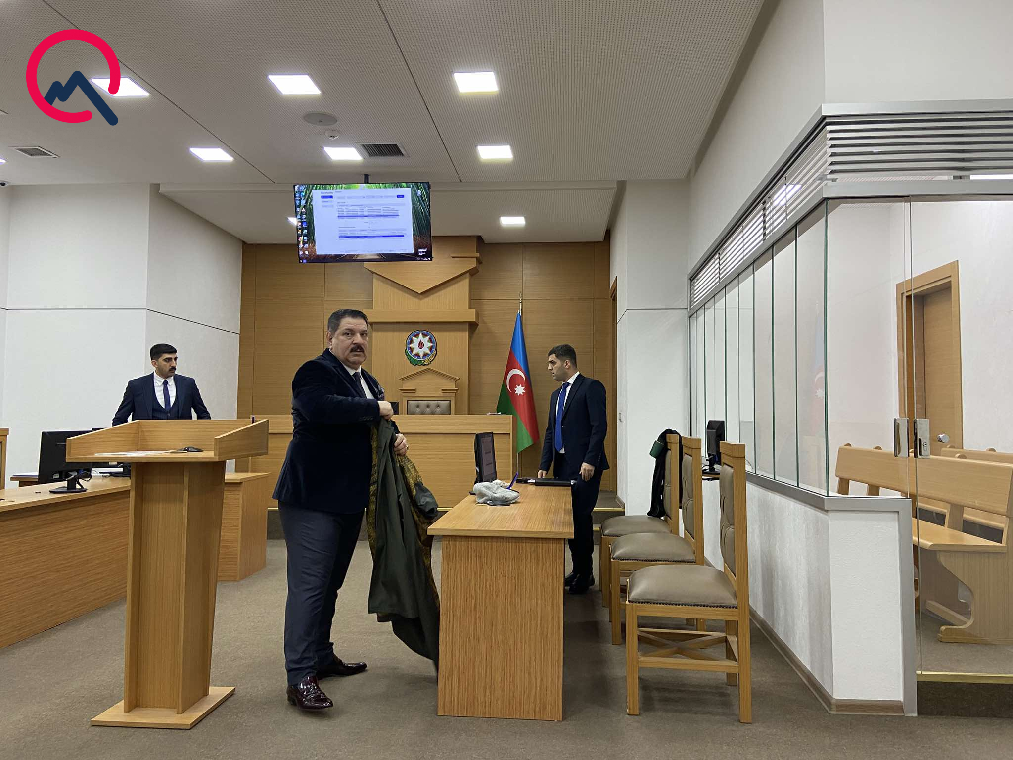 Ağadadaş Ağayev hakim qarşısında - FOTOLAR