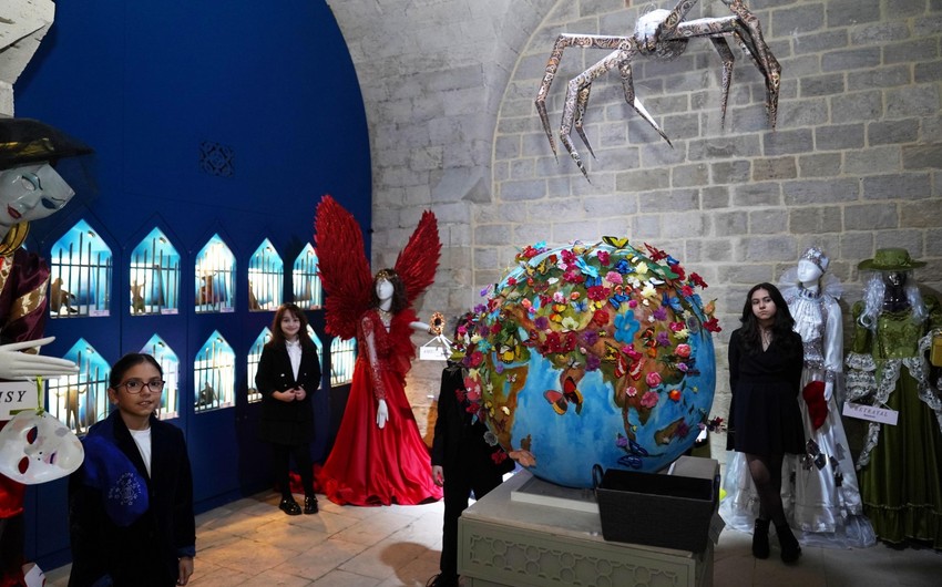 İçərişəhərdə “Qurama Art: EKO İnstalyasiya” sərgisi açılıb - FOTO