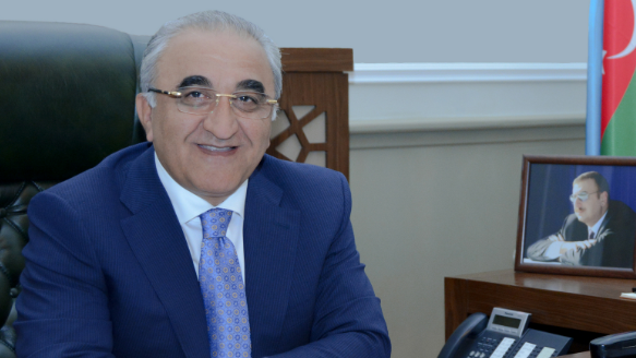 UNEC rektoru və gənc alimin məqaləsi "Emerald"da nəşr olunub