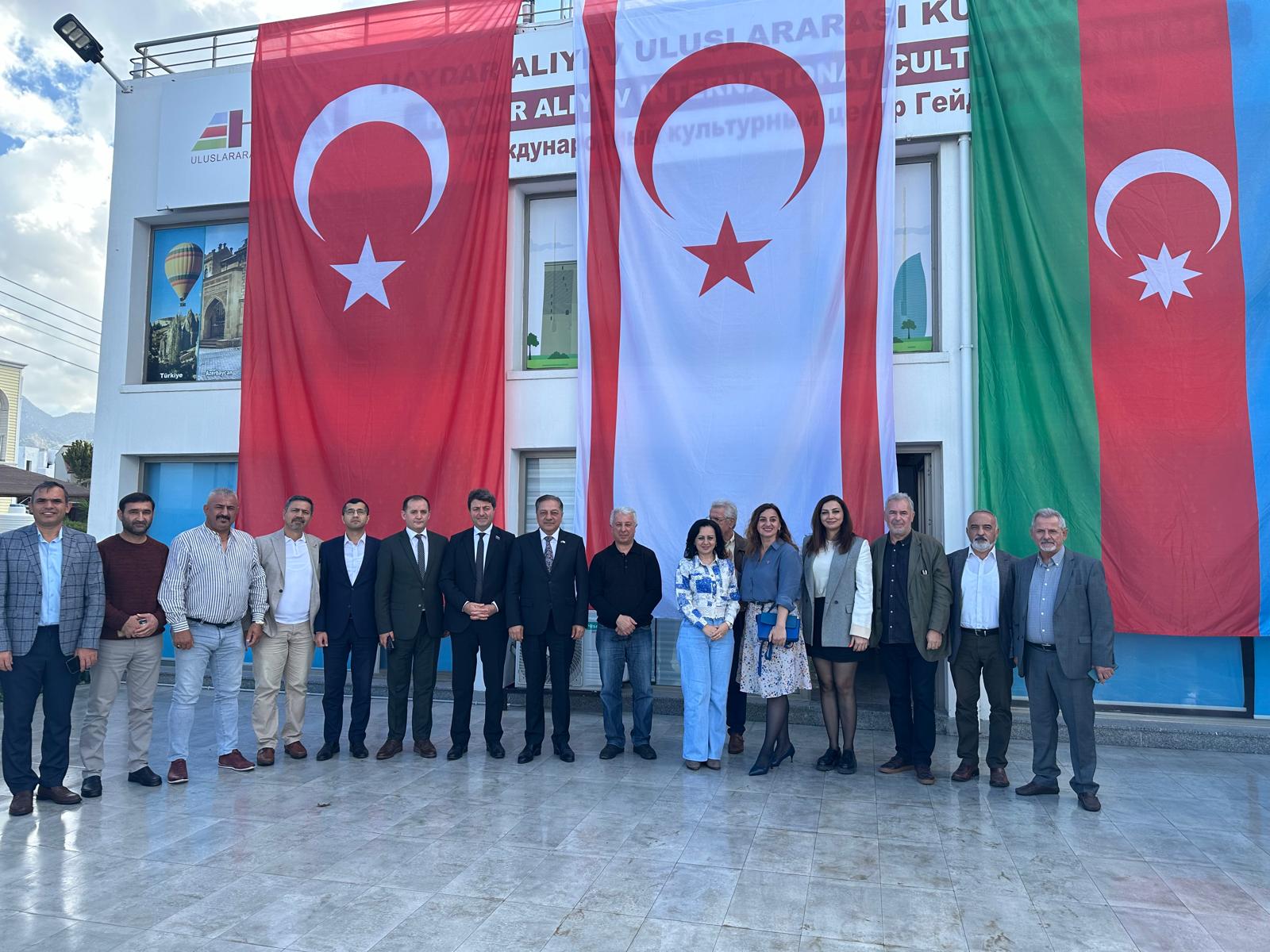 Millət vəkilləri Kiprdə Azərbaycan ziyalıları ilə görüşdü – FOTOLAR
