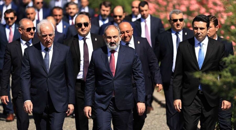 Paşinyan hökumətində parçalanma: ard-arda istefa ərizələri YAZILDI