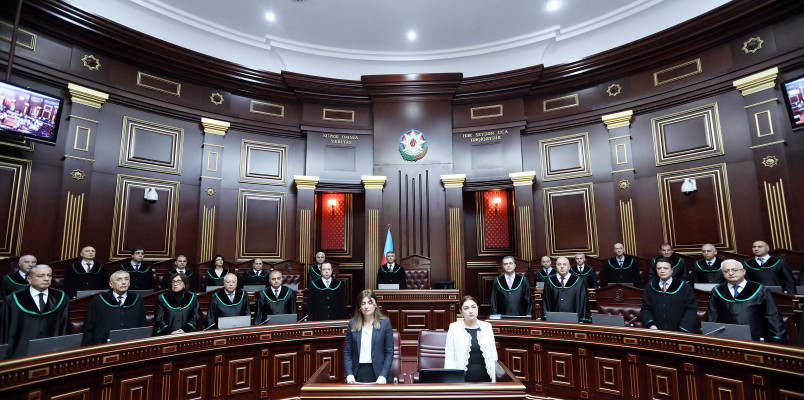 Yeni təyin olunmuş hakimlər and içdilər - FOTO