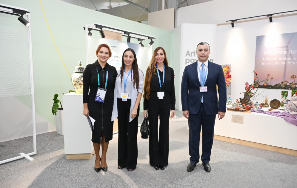 Leyla və Arzu Əliyevalar inklüziv sərgi ilə tanış oldular - FOTO
