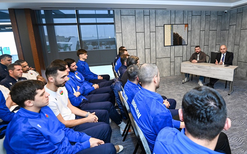 Nazir millimizin üzvləri ilə görüşüb - FOTO