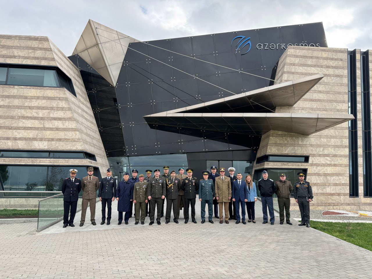 Hərbi attaşelər "Azərkosmos"da - FOTO