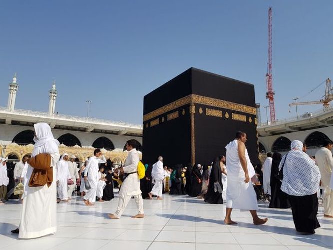 Həcc və Ümrə ziyarəti üçün ayrı viza lazımdır