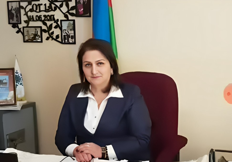 Qalmaqallı direktor vəzifəsinə qaytarılmayıbmış - Rəsmi AÇIQLAMA