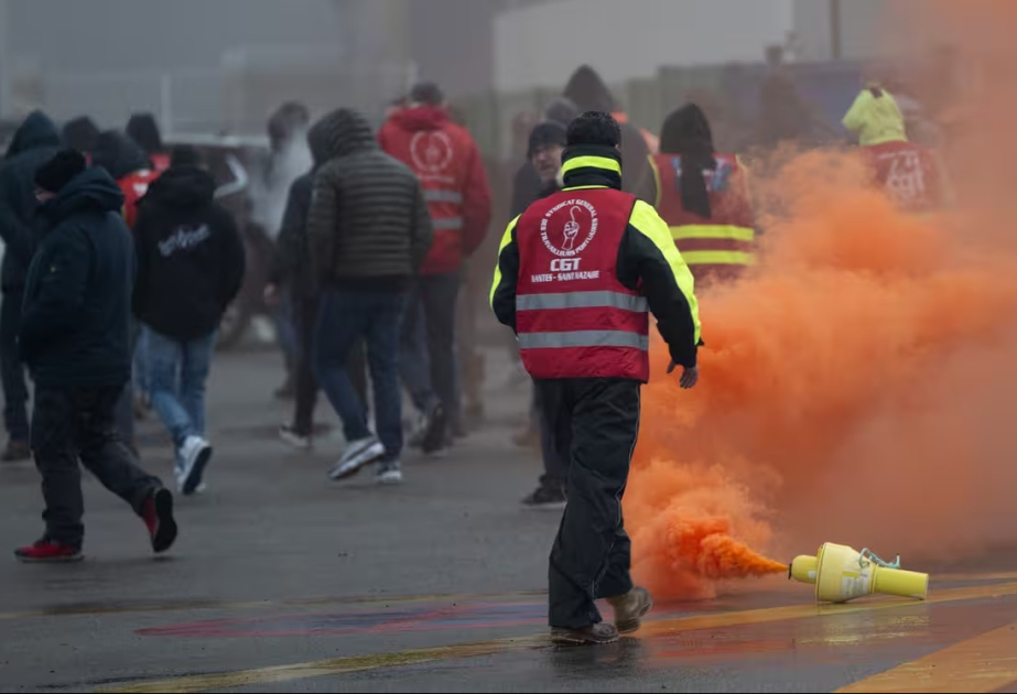 Fransada etirazlar BAŞLAYIR