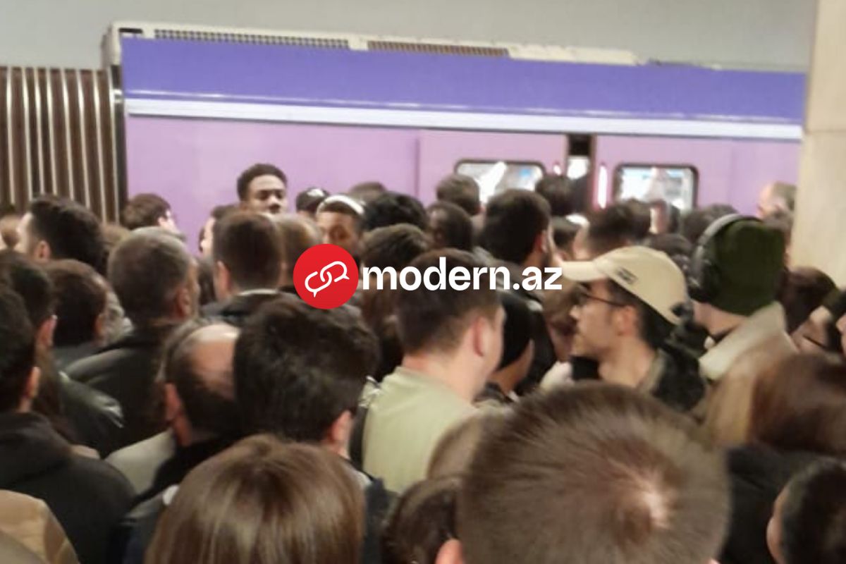 Bakı metrosunda problem: sərnişinlər düşürüldü - YENİLƏNİB