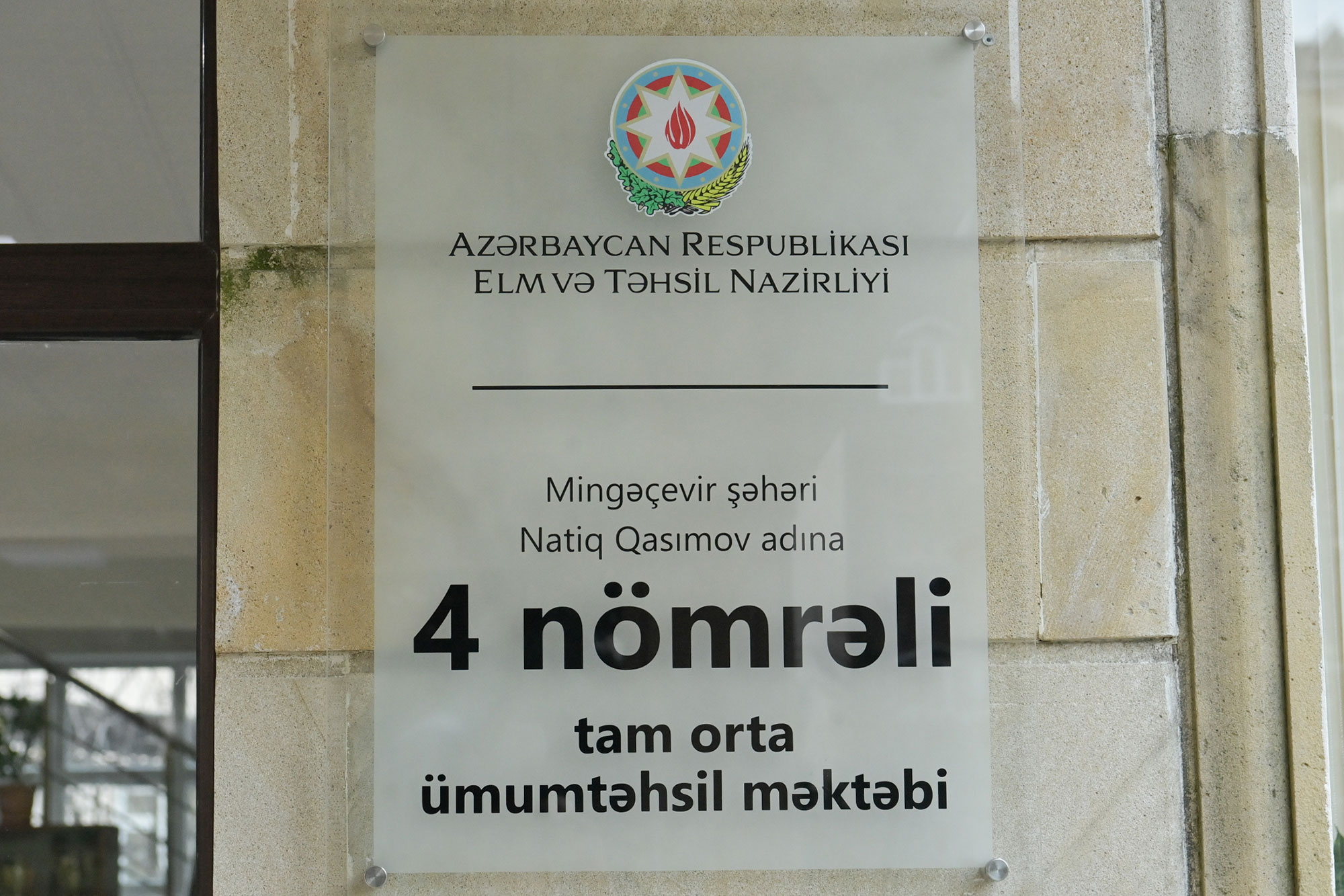 Nazir həmin məktəbə getdi - FOTO