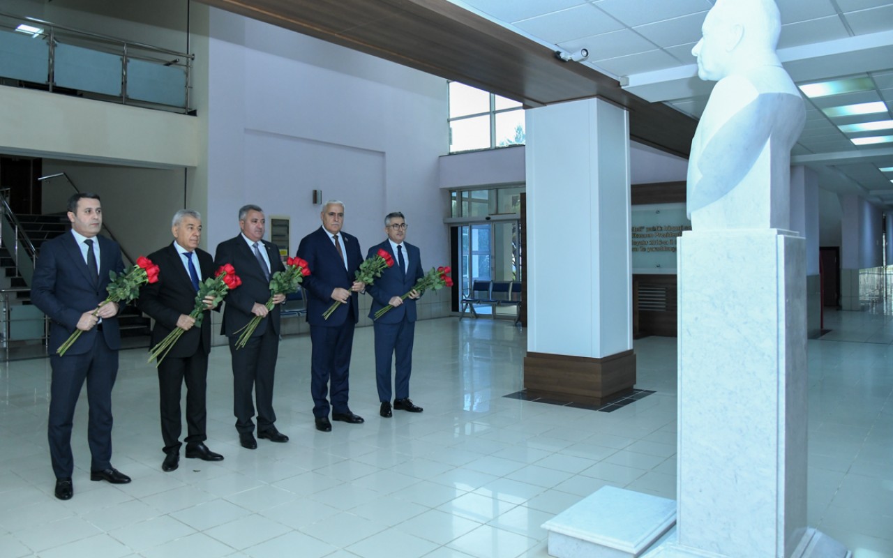 BMU-da Ulu Öndərin anım günü ilə bağlı tədbir keçirilib - FOTOLAR