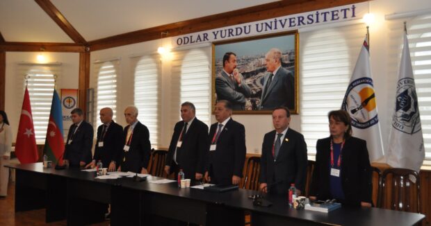 Mahmud Kaşğarlıya həsr olunmuş beynəlxalq konfrans keçirilib - FOTO