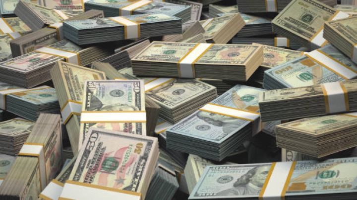 Bu gün banklara 70 milyon dollar satılıb