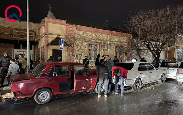 Gəncədə 4 maşın toqquşdu - Hadisə yerindən GÖRÜNTÜLƏR