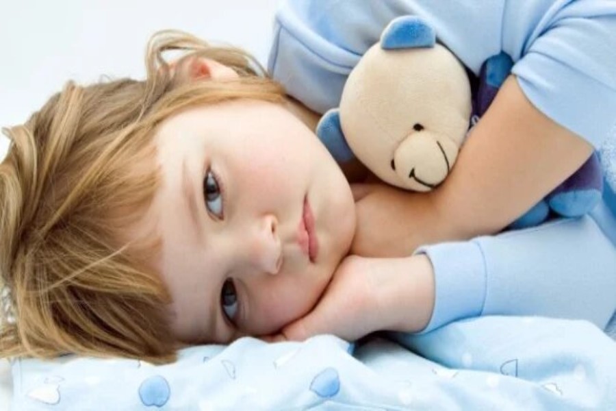 Valideynlər gec yatır, uşaqlar da onlara baxır - Pediatrdan ETİRAZ