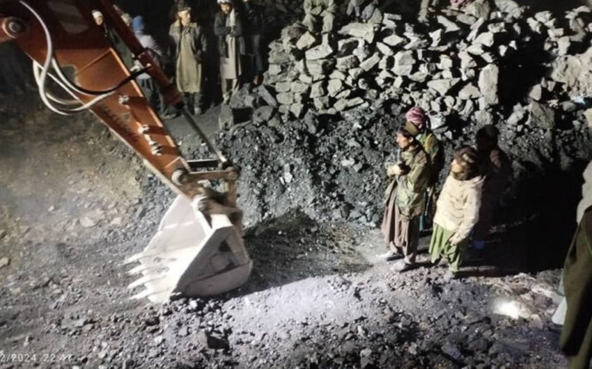 Mədən uçqunu: 35 fəhlə uçqun altında qaldı 