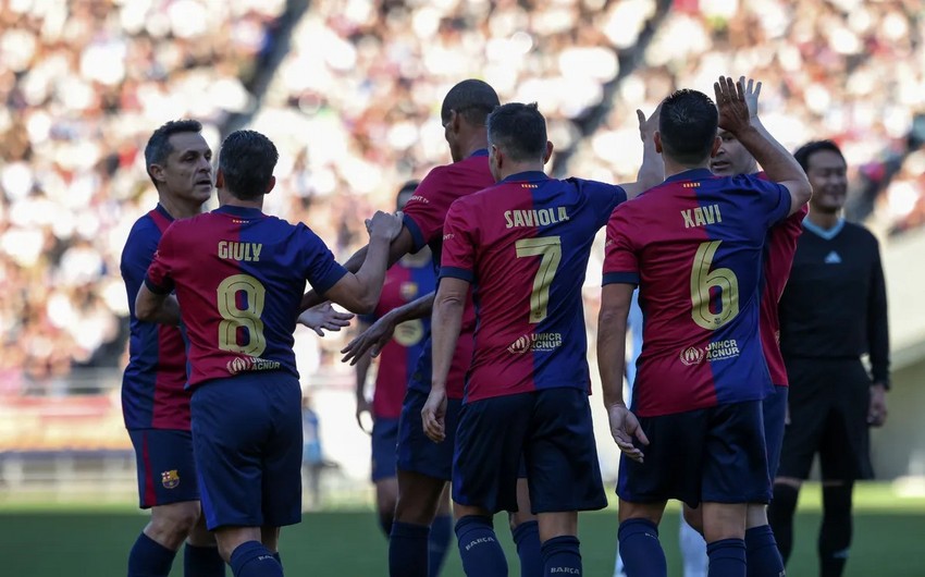 "Barselona" və "Real" əfsanələrinin yoldaşlıq matçı