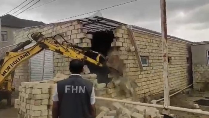Azərbaycanda 400 min qeyri-qanuni tikili var - RƏSMİ