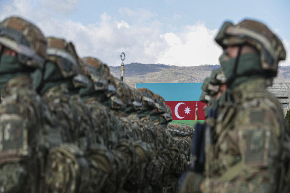 Azərbaycanda hərbi xidmət müddəti azaldılmayacaq - Rəsmi CAVAB