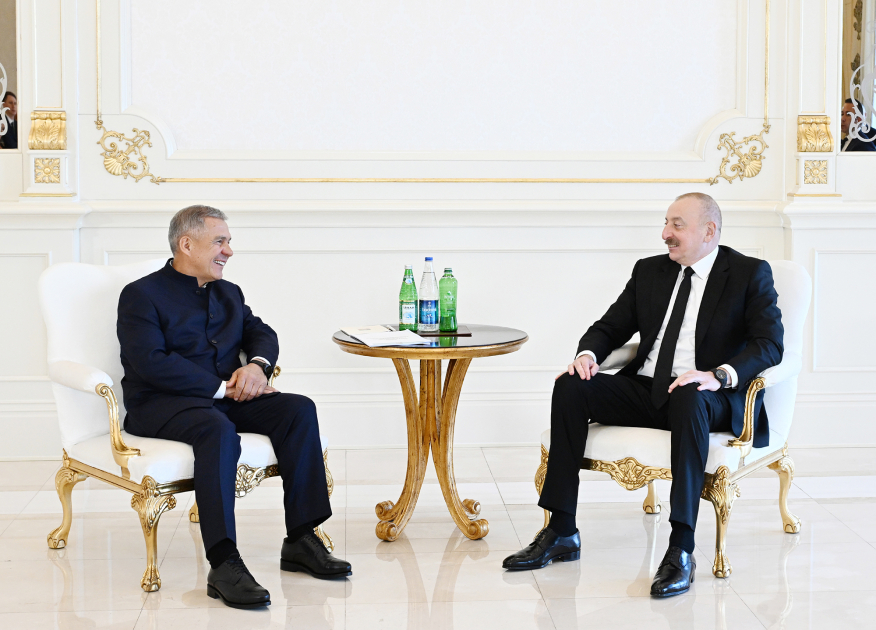 İlham Əliyev Rüstəm Minnixanovla görüşüb