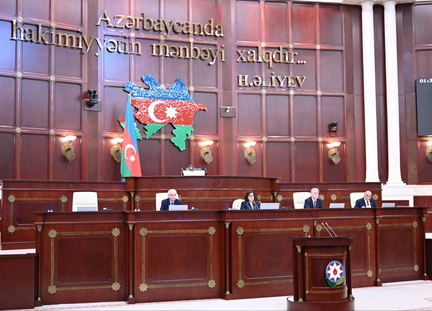 Hərbi xidmətlə bağlı qanun layihəsi ikinci oxunuşda QƏBUL EDİLDİ 