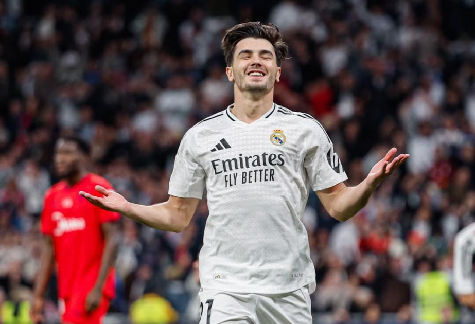 "Real Madrid" 4 qol vurub "Barselona"nı ötdü - VİDEO