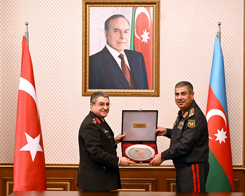 Türkiyəli general Bakıya GƏLDİ