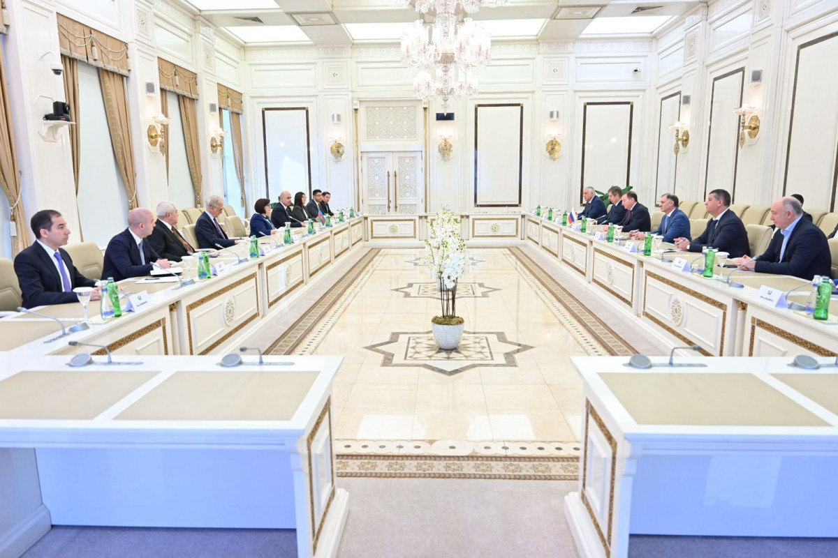 Dağıstan Xalq Məclisinin sədri Bakıya gəldi