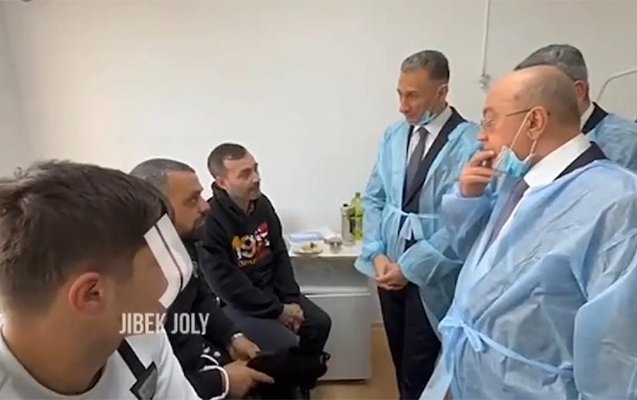 Nazirlər yaralı azərbaycanlılara baş çəkdilər - VİDEO