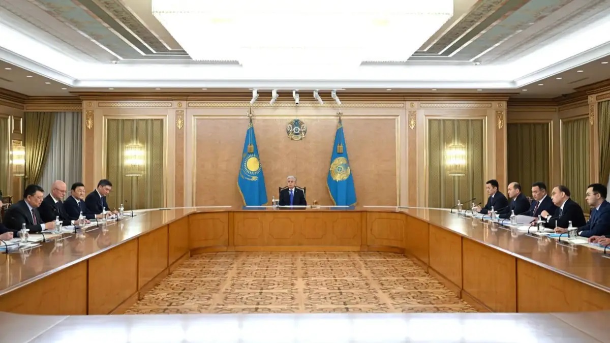 Tokayev qəza ilə bağlı müşavirə keçirdi
