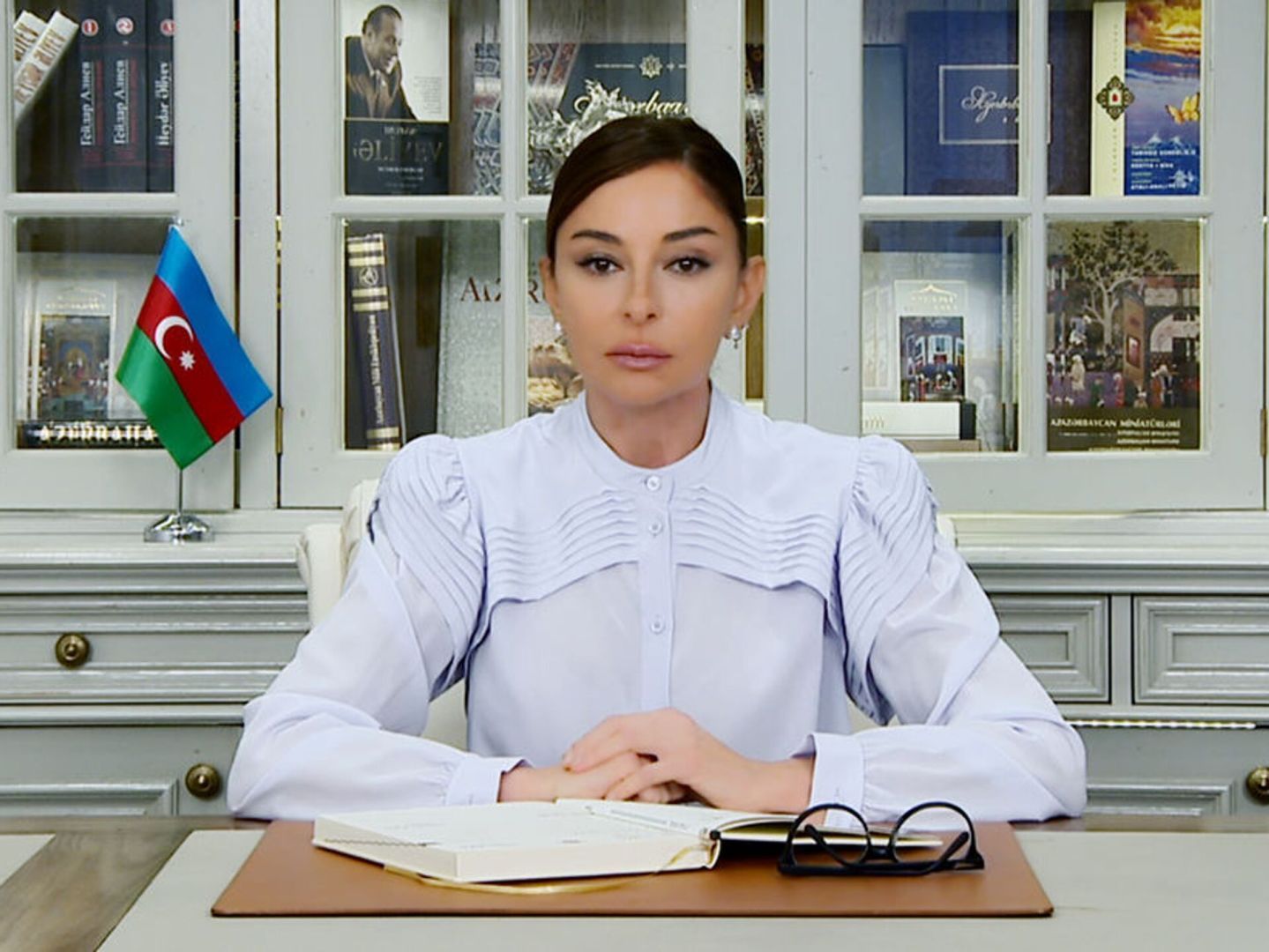 Mehriban Əliyevadan Milad münasibətilə TƏBRİK